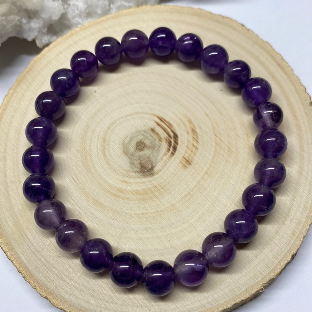 Amethyst gemstone bracelet